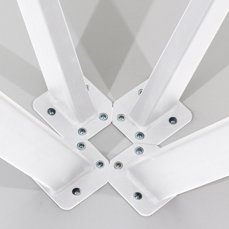 Опоры Олесунн, Металлокаркас Белый