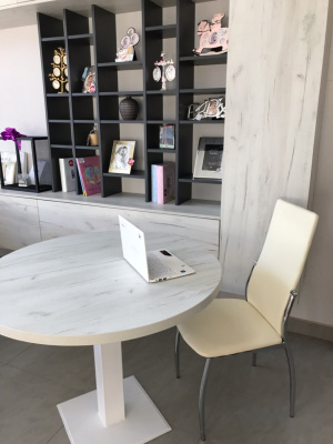 Стол Хельсинки (D900), ЛДСП Дуб белый крафт / Металлокаркас Черный