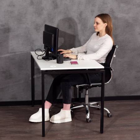 Стол Сиэтл (1300х700) 18 мм, ЛДСП Белый / Металлокаркас Черный