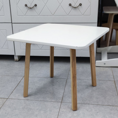 Стол детский ''Квадратный''