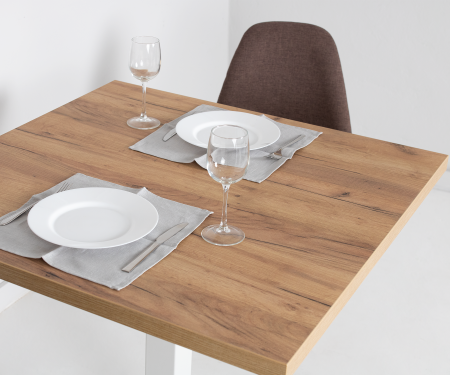 Стол Хельсинки (900х900), ЛДСП Дуб золотой крафт / Металлокаркас Белый